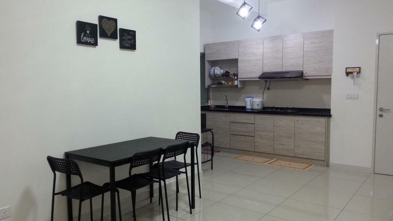 Az Homestay @ Southville City バンギ エクステリア 写真