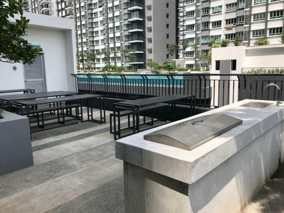 Az Homestay @ Southville City バンギ エクステリア 写真